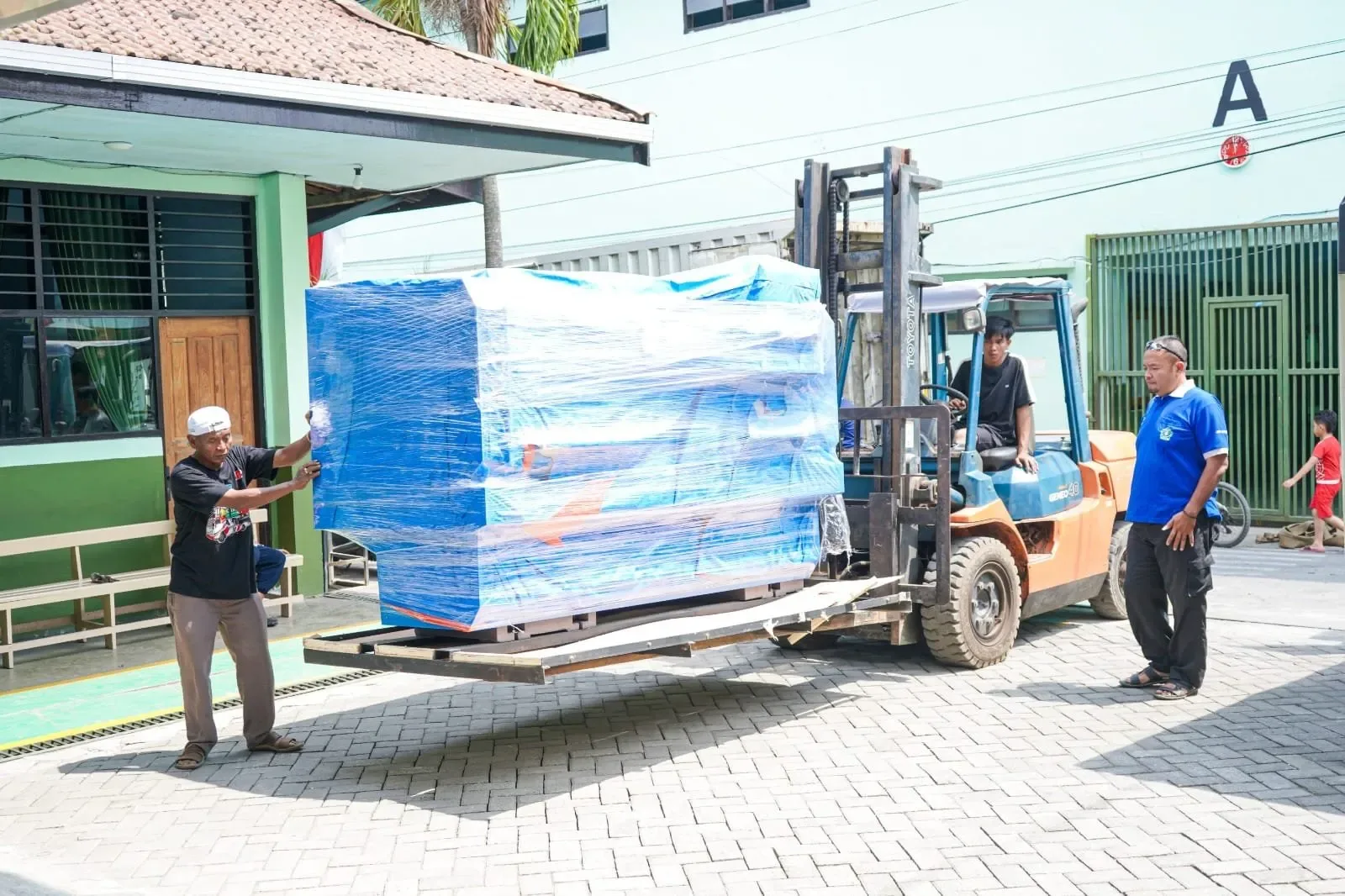 Kedatangan Mesin CNC Turning Modern Membuka Peluang Baru di SMK Islam 1 Blitar